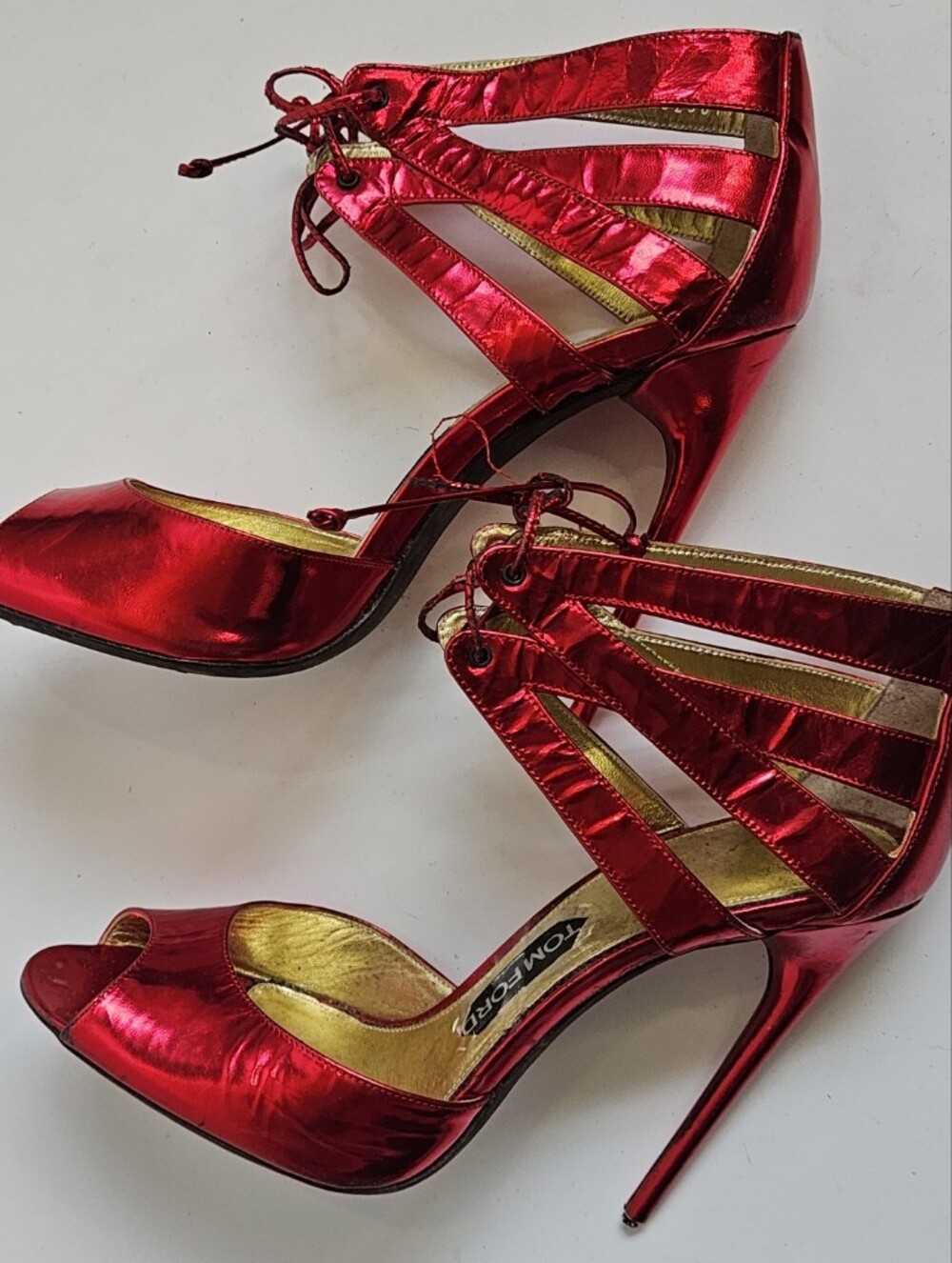 Tom Ford Vintage Red Shiny Metallic Strappy Lace-Up Peep-Toe Stilettos Size 41.5 - Picture 2 of 15